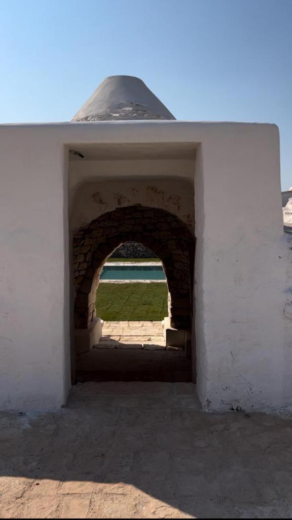 Masseria Castelluzzo Чельє-Мессапіка Екстер'єр фото