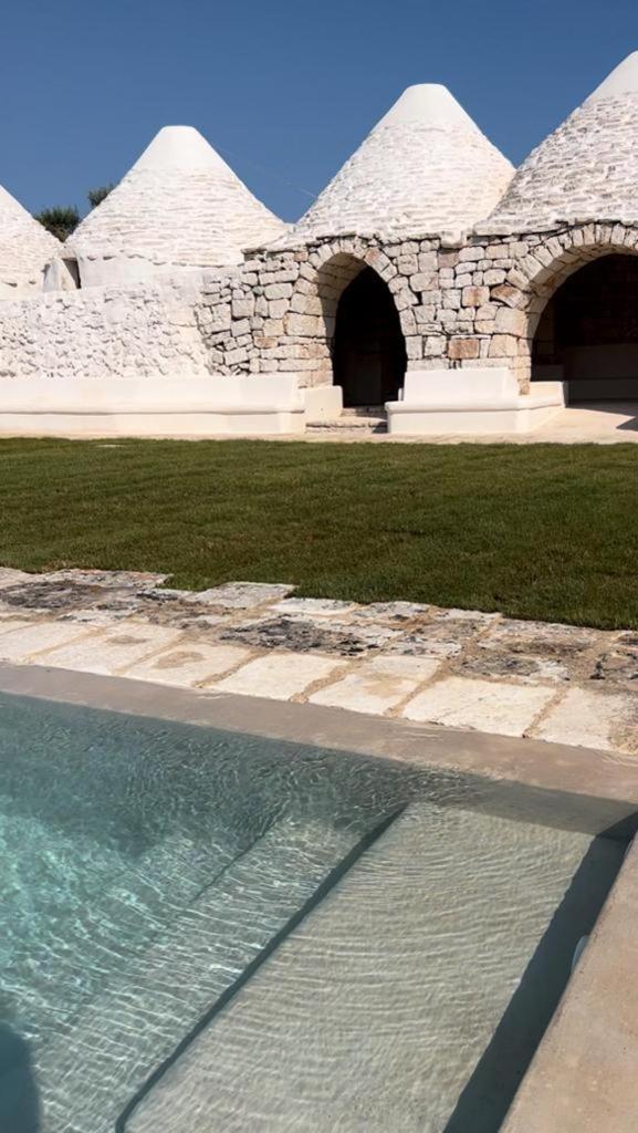 Masseria Castelluzzo Чельє-Мессапіка Екстер'єр фото