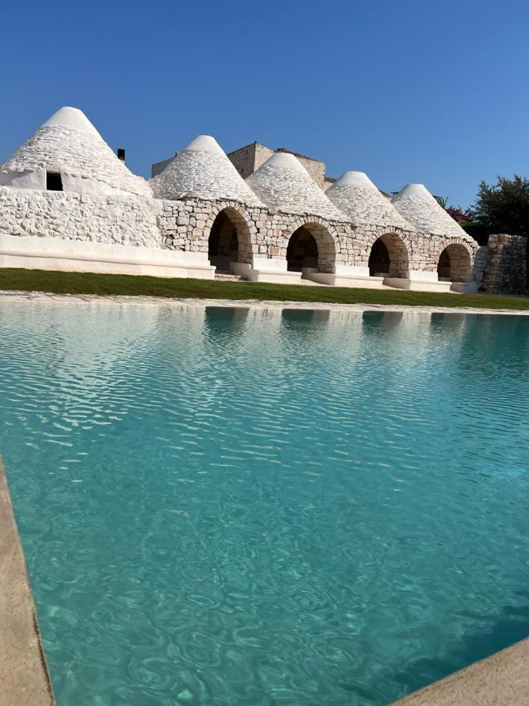 Masseria Castelluzzo Чельє-Мессапіка Екстер'єр фото
